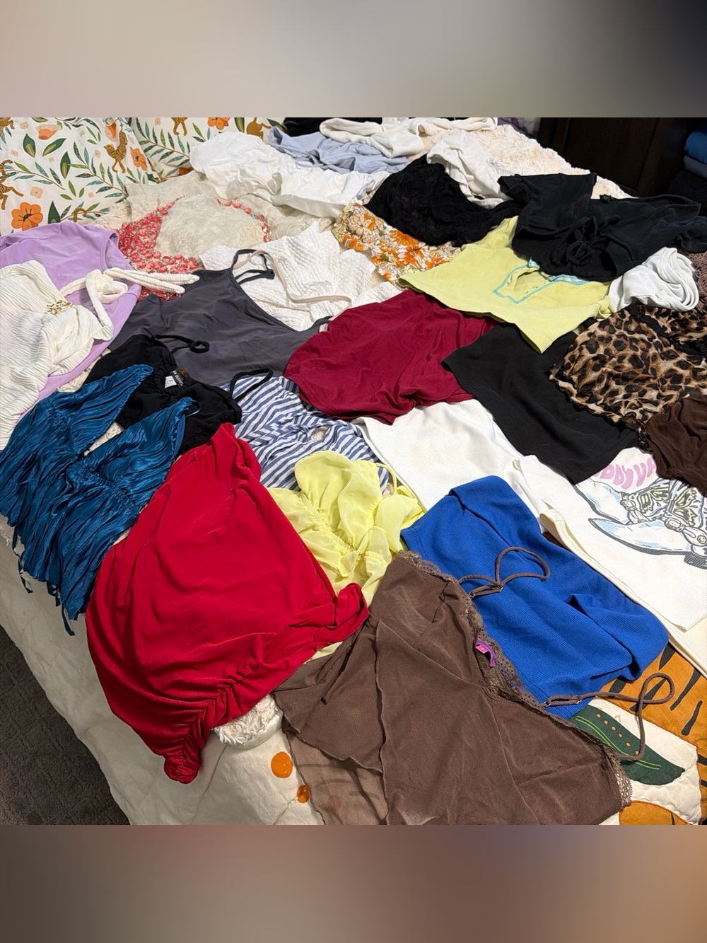Tops bundle (5-7 pieces)